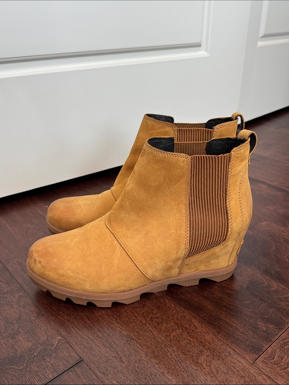 Sorel Women’s Leather Nubuck Wedge Ankle Boots Booties, Tan Camel Brown, size 12
